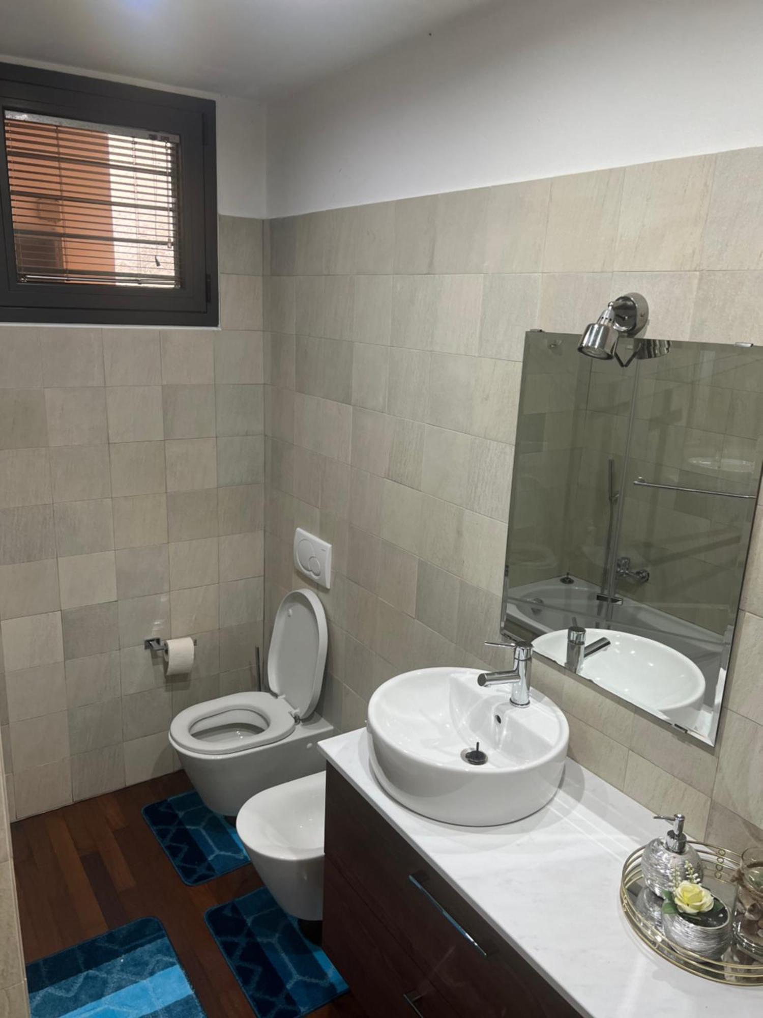 B&B Resilienza - Camera Privata Con Bagno Lecco Extérieur photo
